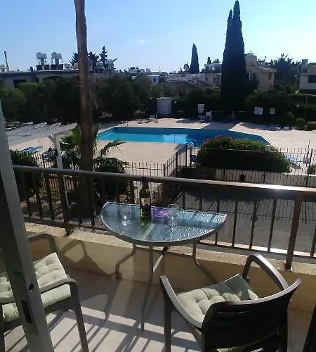 'chez Antoine' Pool-view 5min From Sea