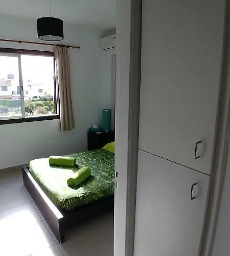 'chez Antoine' Pool-view 5min From Sea