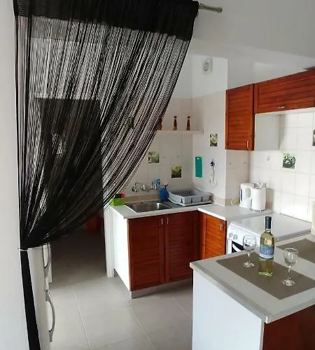 'chez Antoine' Pool-view 5min From Sea *