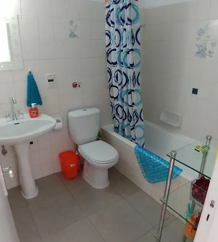 'chez Antoine' Pool-view 5min From Sea アパート