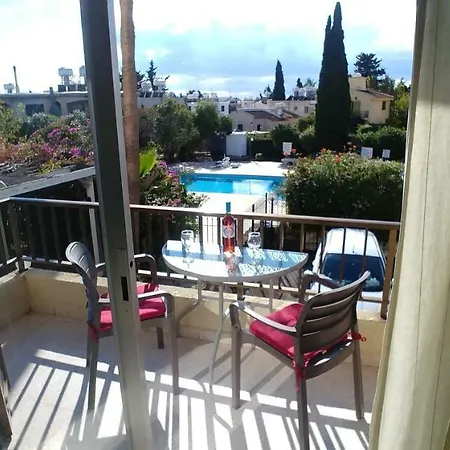'chez Antoine' Pool-view 5min From Sea Daire Pafos