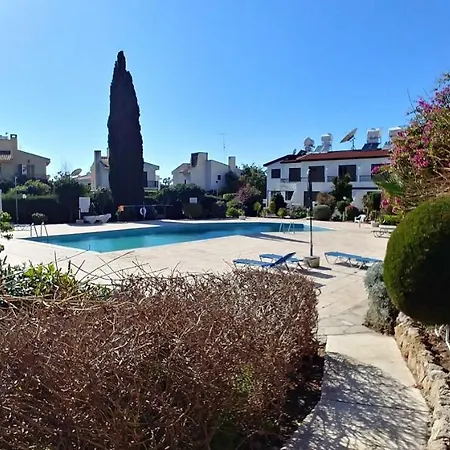 'chez Antoine' Pool-view 5min From Sea Apartament